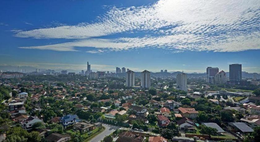 Centrestage Petaling Jaya Hotel Kuala Lumpur Exterior photo