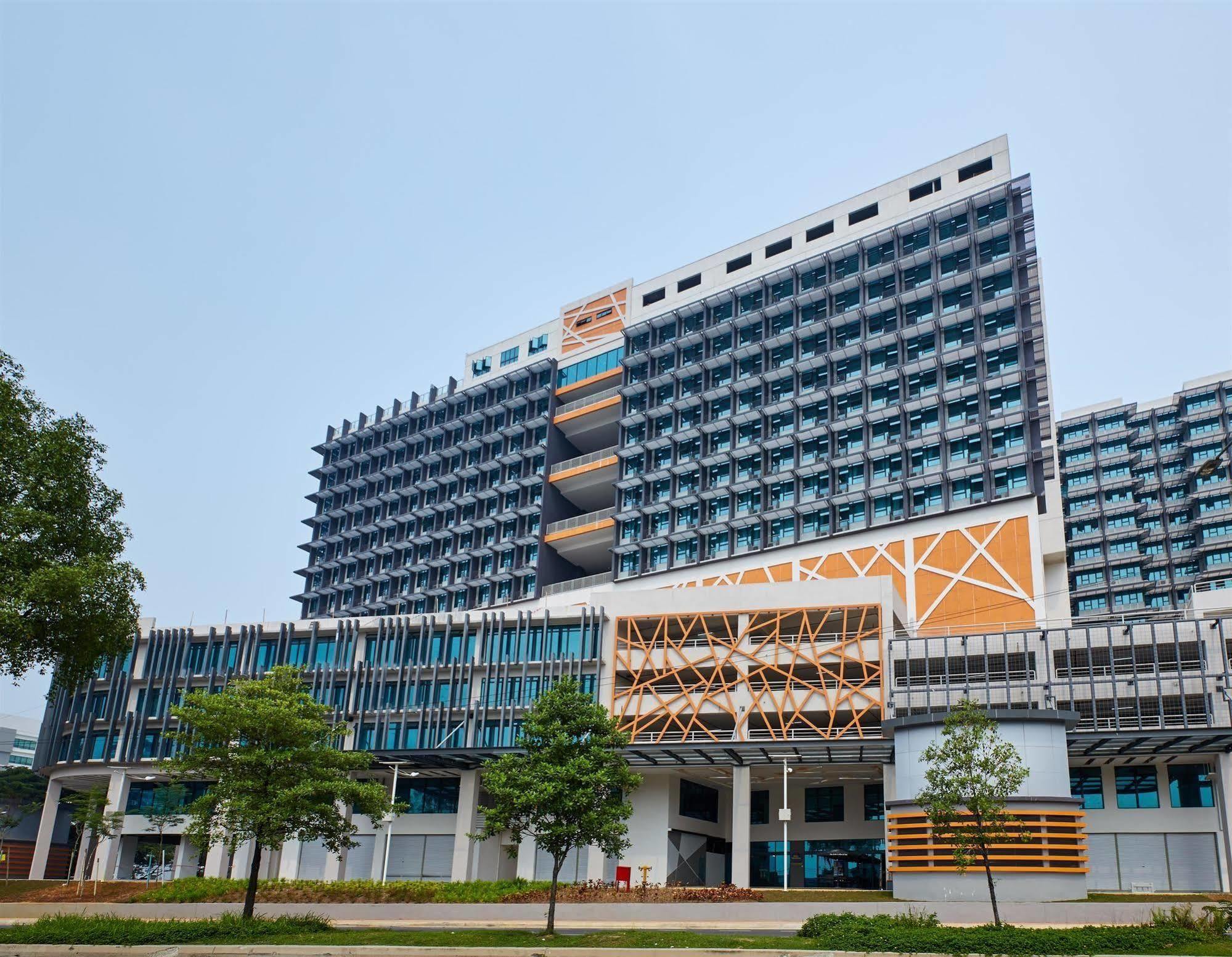 Centrestage Petaling Jaya Hotel Kuala Lumpur Exterior photo